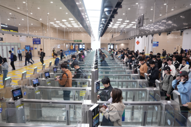 横琴口岸一季度车流量首破73万 琴澳融合再提速