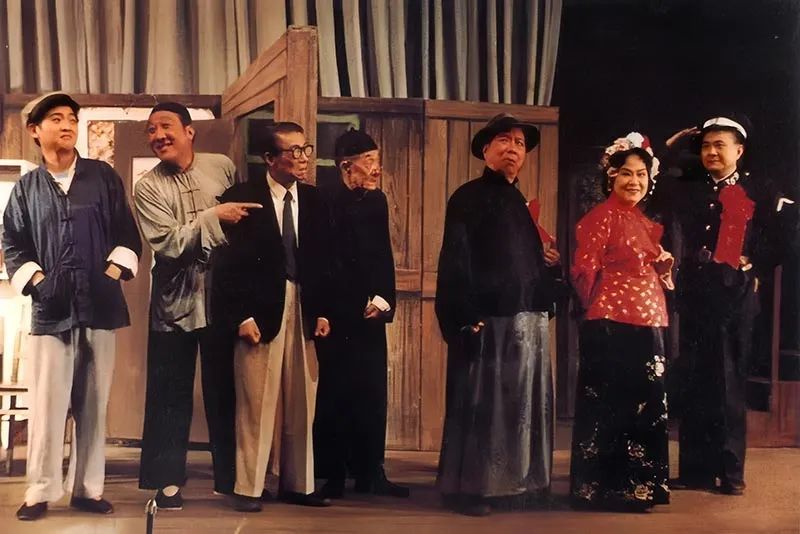 王汝刚：一部滑稽戏，几代传承情