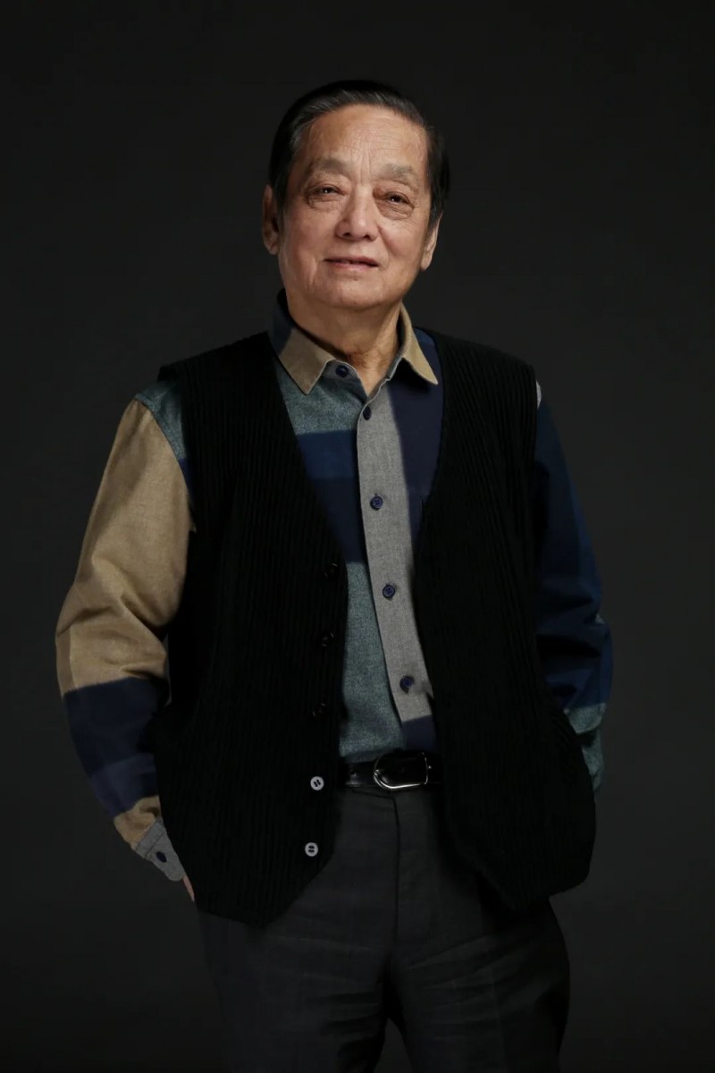 枕边书 | 韩美林：读书，要读活书