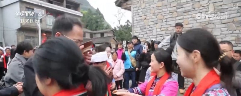 有得花、有得耍、有得吃，“三月三”展新颜！多彩民俗焕发澎湃活力