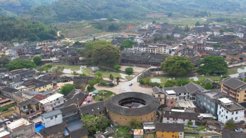 文化中国行丨福建官洋村：踏青正当时 “春日经济”持续升温