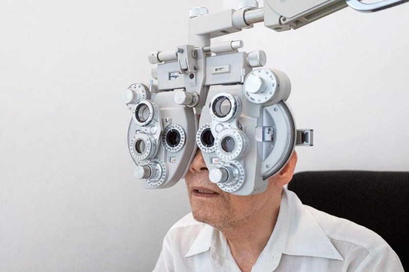 所有人都可以做近视激光手术吗？风险有哪些？一文了解
