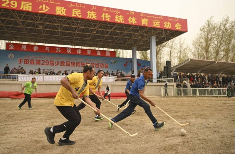 追光｜沙漠小城的农牧民运动会，攒劲得很！