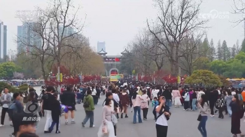 焦点访谈｜千磨万击还坚劲 现代服务业为中国经济注入新动能