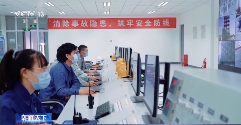 一线调研丨数据传输比眨眼还快 昔日“戈壁油城”蜕变“算力新城”