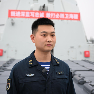 将首次面向公众开放 90后舰员与妻子相约成都舰：带她看看我工作的地方