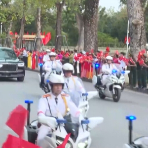 越共中央总书记苏林为习近平举行欢迎仪式