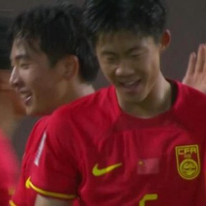 濒临出局！国少1-2遭乌兹别克斯坦逆转 张城瑞破门后防两度漏人