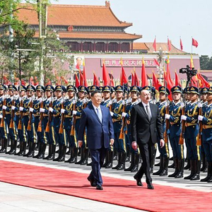 习近平同阿塞拜疆总统阿利耶夫会谈