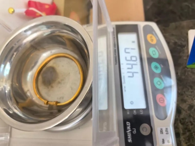 女子菜市场买青菜，竟收获“天价赠品”！价值4万元