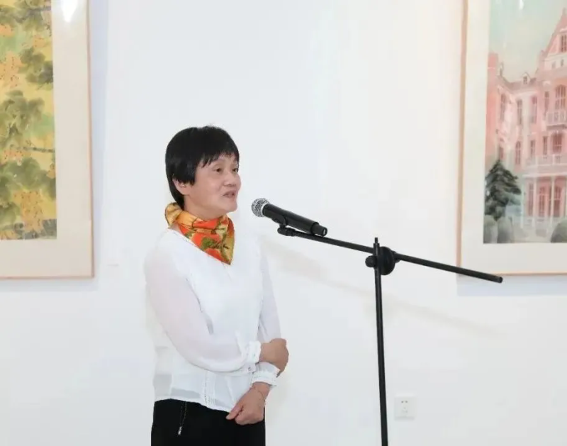万芾“花鸟世界”中的二十四节气：小满