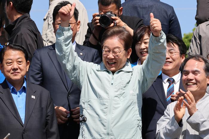 倒计时一个月，韩总统大选斗争升级 候选人“各有各的难处”