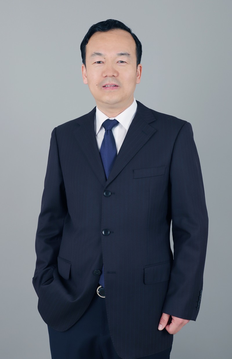 这部非虚构作品何以跻身新书热卖榜前列？对话《繁华落尽》作者张翼