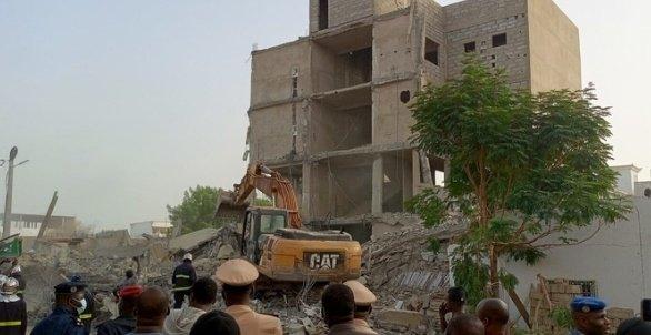 塞内加尔中部一在建楼房倒塌 已致11人死亡