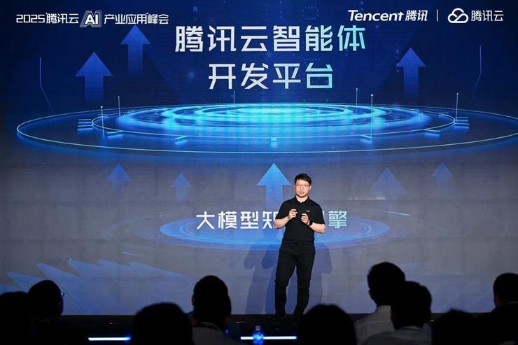 腾讯AI，加速狂飙的这半年