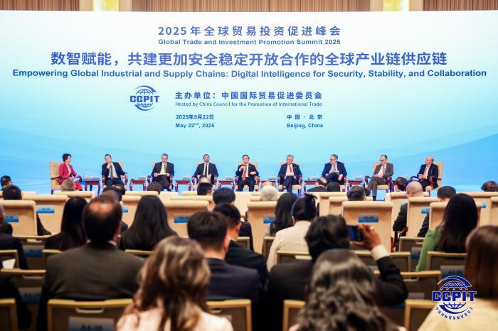 【中国那些事儿】各国商界领袖：非常重视同中国的合作伙伴关系  与中国合作将带来发展机遇