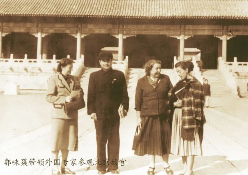 郭怡Q：回忆父亲郭味蕖与徐悲鸿先生