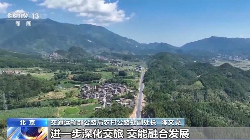无人机巡查路面病害 农村公路养护“飞”出新赛道
