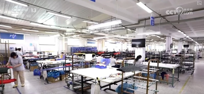坚实制造业基础推动进出口持续增长 外贸企业以“新”为“帆”加速“出海”
