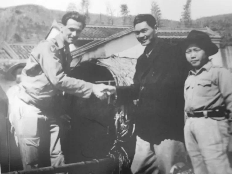 忆烽火・传薪火丨历史与未来之间，总会有一个“最大公约数”