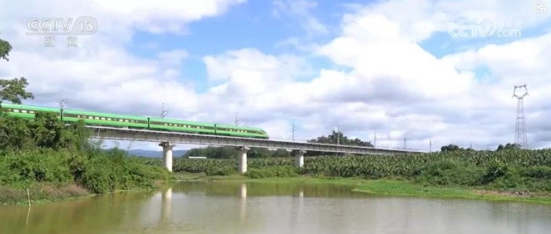 铁路运输“加速跑”：1至4月旅客发送量创新高 旅游与跨境运输双丰收