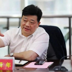 中央巡视组、省委巡视组联动巡视期间，章舜年主动投案