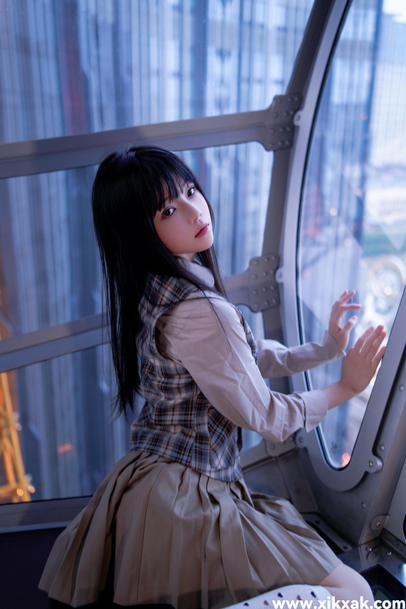 桜桃喵 &#8211; NO.203 制服摩天轮 [27P]