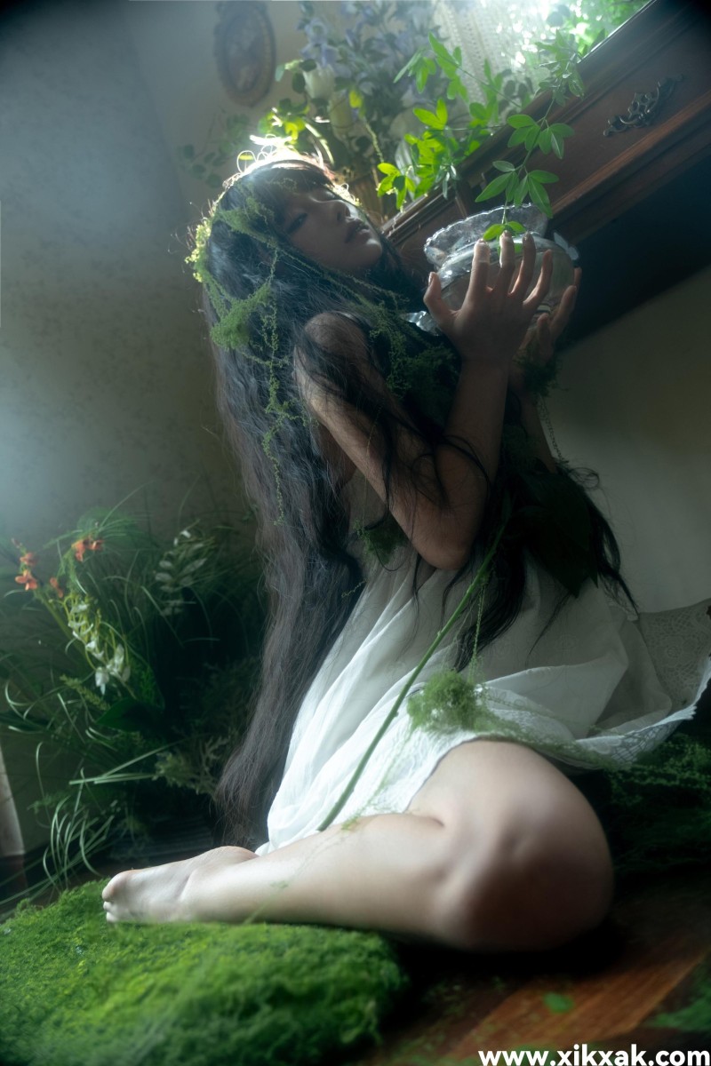 蠢沫沫 – NO.373 2024年会员 白吊带 [36P]