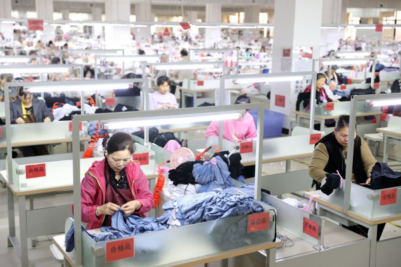 中国经济样本观察・“镇”了不起｜“内衣小镇”织出500亿元“里子产业”