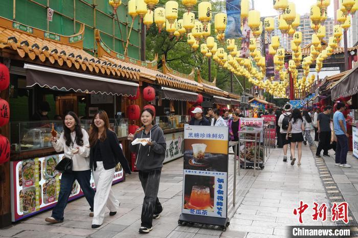舌尖上的两岸故事：“台北味”香飘昆明夜