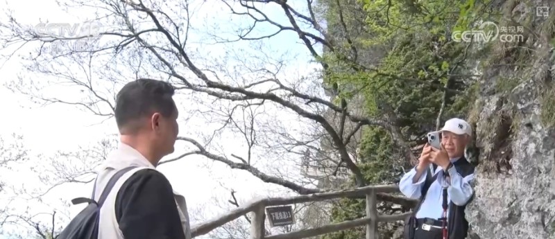 含“金”量提升！银发经济跑出“加速度”  焕发消费“青春活力”