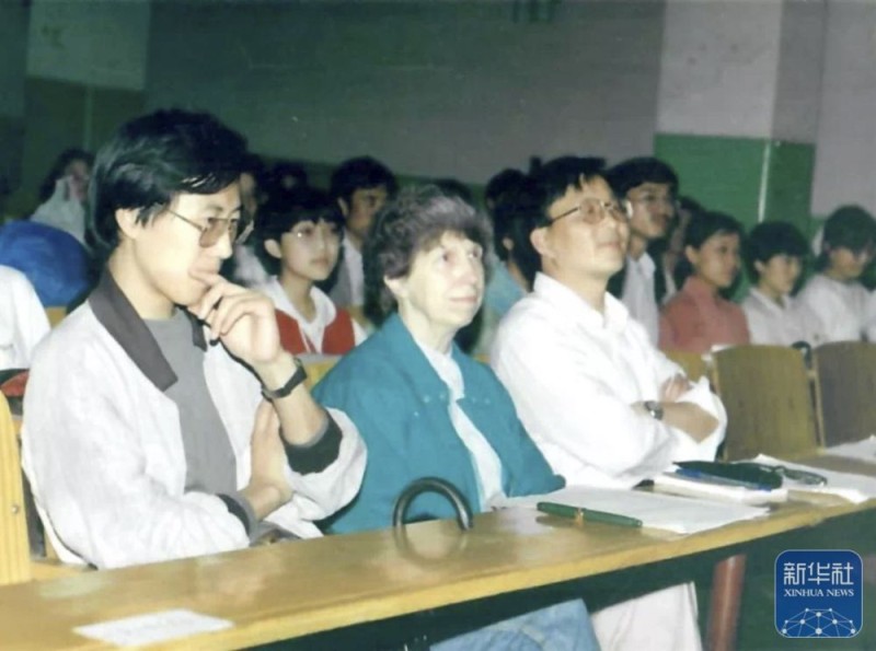 寻找照片中的TA・抗战胜利80周年｜“我永远记得80年前走出集中营的那天”