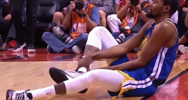 确认了！哈利伯顿最新伤情进展！NBA季后赛又毁掉一名球星