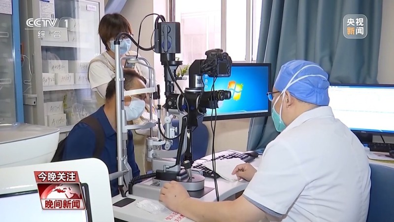 用力揉眼后为何出现黑影？戴墨镜能护眼吗？眼科专家权威解答
