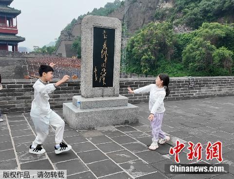 新疆孩子们在北京过儿童节：我看到了更大、更广阔的世界