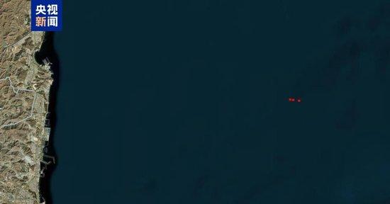 3艘船在霍尔木兹海峡附近海域起火