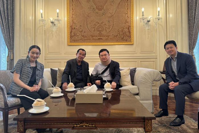岳汉:泰国女总理被人做局了?