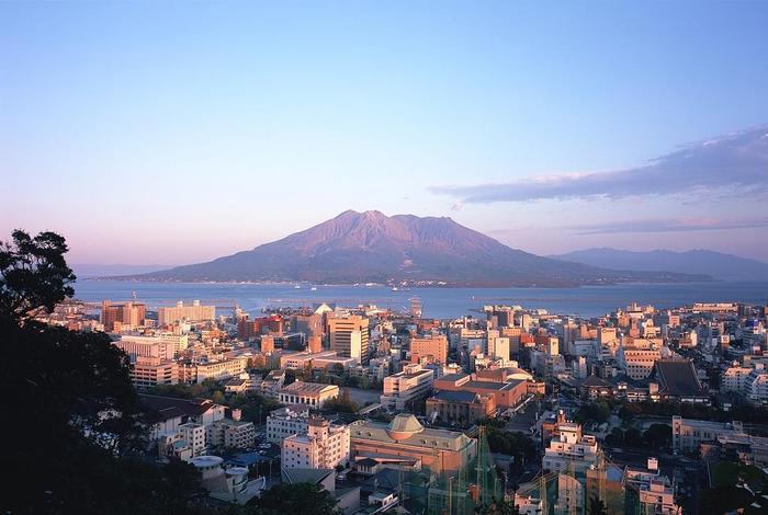 日本南部岛屿一周地震逾490次 官方否认“强震将至”谣言