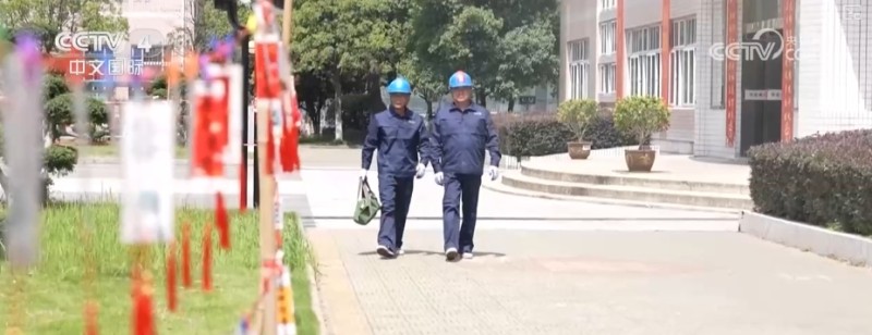 智慧化手段为高考保驾护航  暖心关爱为考生提供细致服务