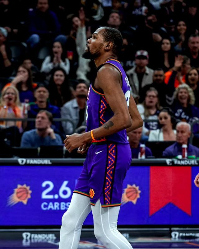 8换1！NBA疯狂一夜，杜兰特被送走，火箭大赚，太阳令人费解