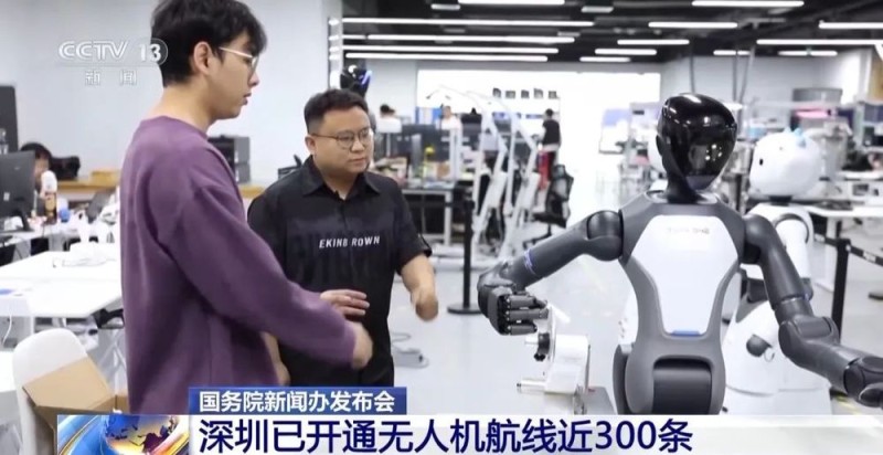 7点出发｜41岁民警拦截冲卡车辆，被顶行600多米！盼早日苏醒！