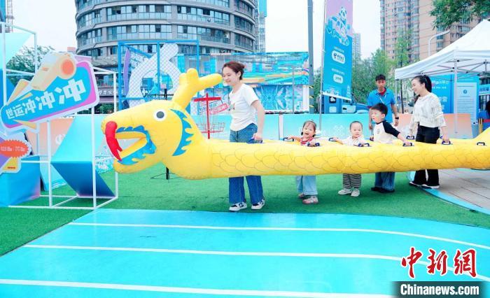 斯洛文尼亚汉学家：千年端午已融入现代中国发展“脉动”