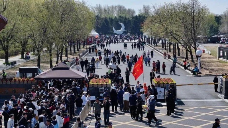 风景如何变场景――探析吉林“赏花游”的流量密码