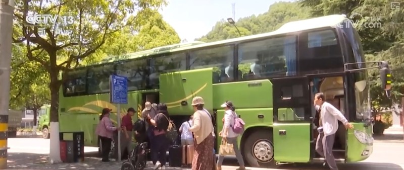含“金”量提升！银发经济跑出“加速度”  焕发消费“青春活力”