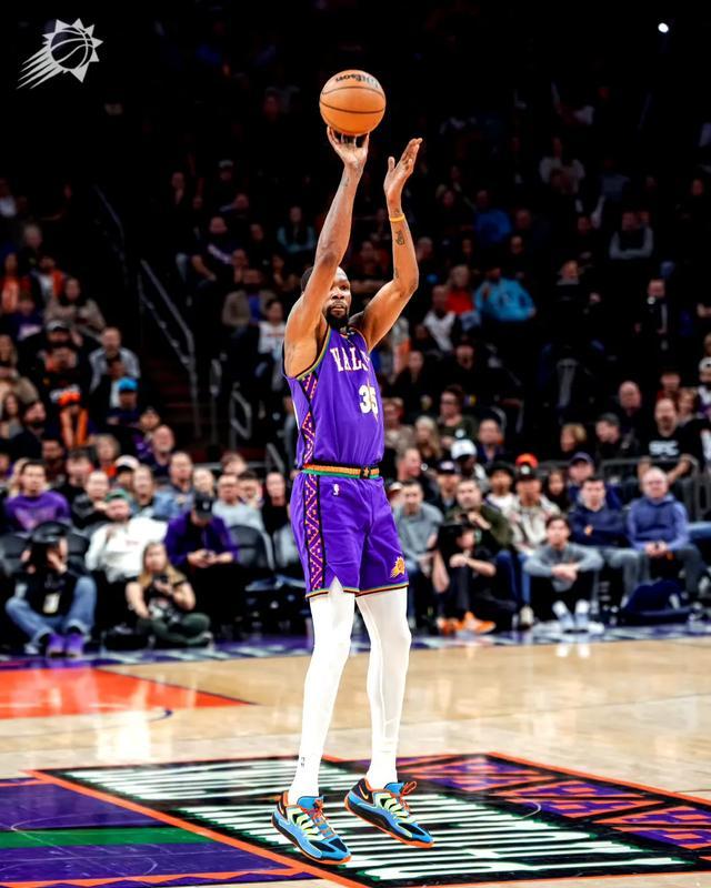 8换1！NBA疯狂一夜，杜兰特被送走，火箭大赚，太阳令人费解