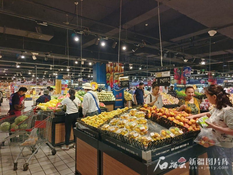 假日消费新意浓――古尔邦节假期新疆消费市场一线观察