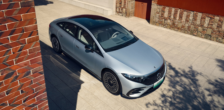 奔驰 GLC 纯电版曝光，拥有了更时尚的造型、空气悬挂以及后轮转向