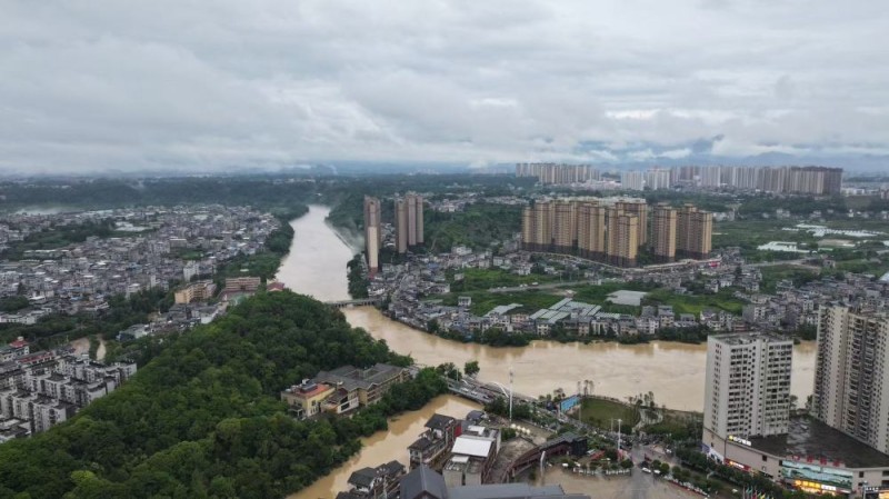 紧急转移，奋力抢险――鄂西南多地抗洪救灾一线见闻