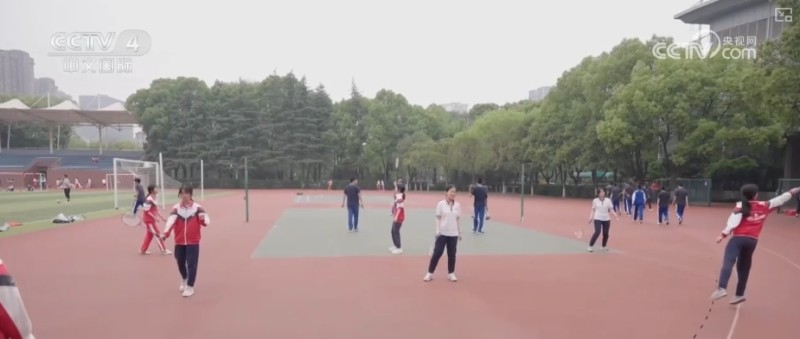 智慧化手段为高考保驾护航  暖心关爱为考生提供细致服务