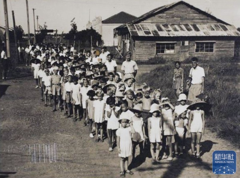 寻找照片中的TA・抗战胜利80周年｜“我永远记得80年前走出集中营的那天”